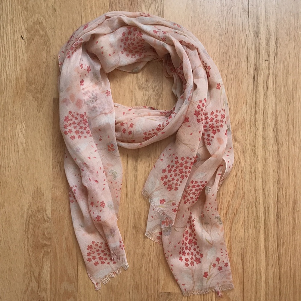 Lovely Scarf New